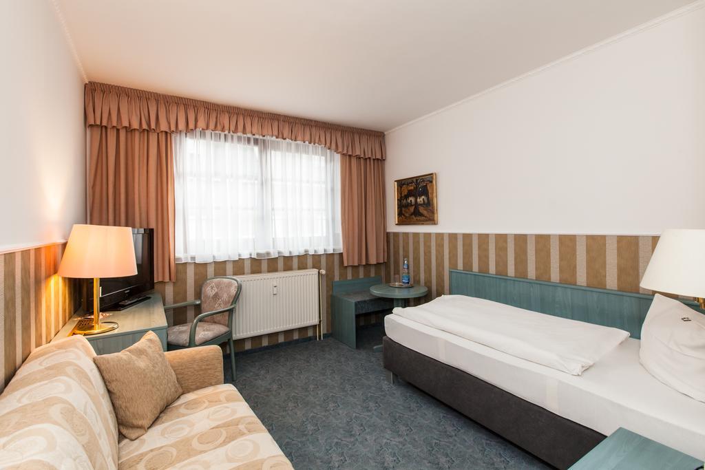 Parkhotel Schwedt Exterior foto